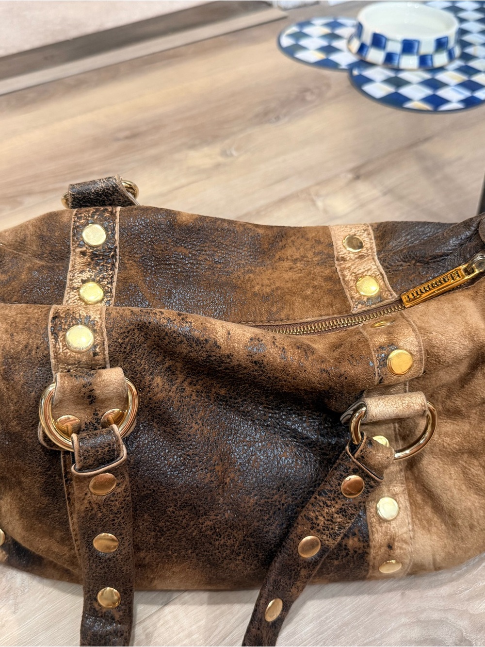 HAMMITT-FETS Retired-Studded distressed Brown Leather bag - Picture 2 of 7